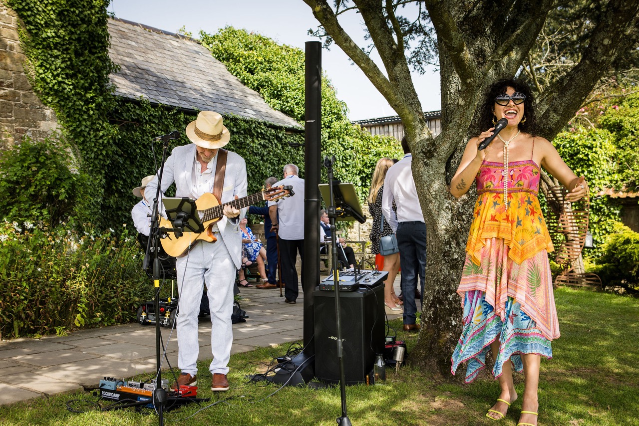 Brazillian Sway - Unique wedding band performing outdoor acoustic set