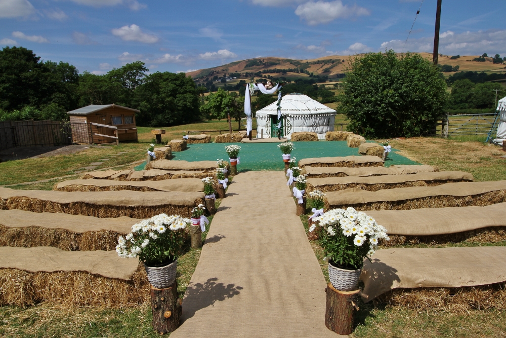 Barnutopia Glamping, Wedding & Events - outdoor wedding - alternative wedding - unconventional wedding