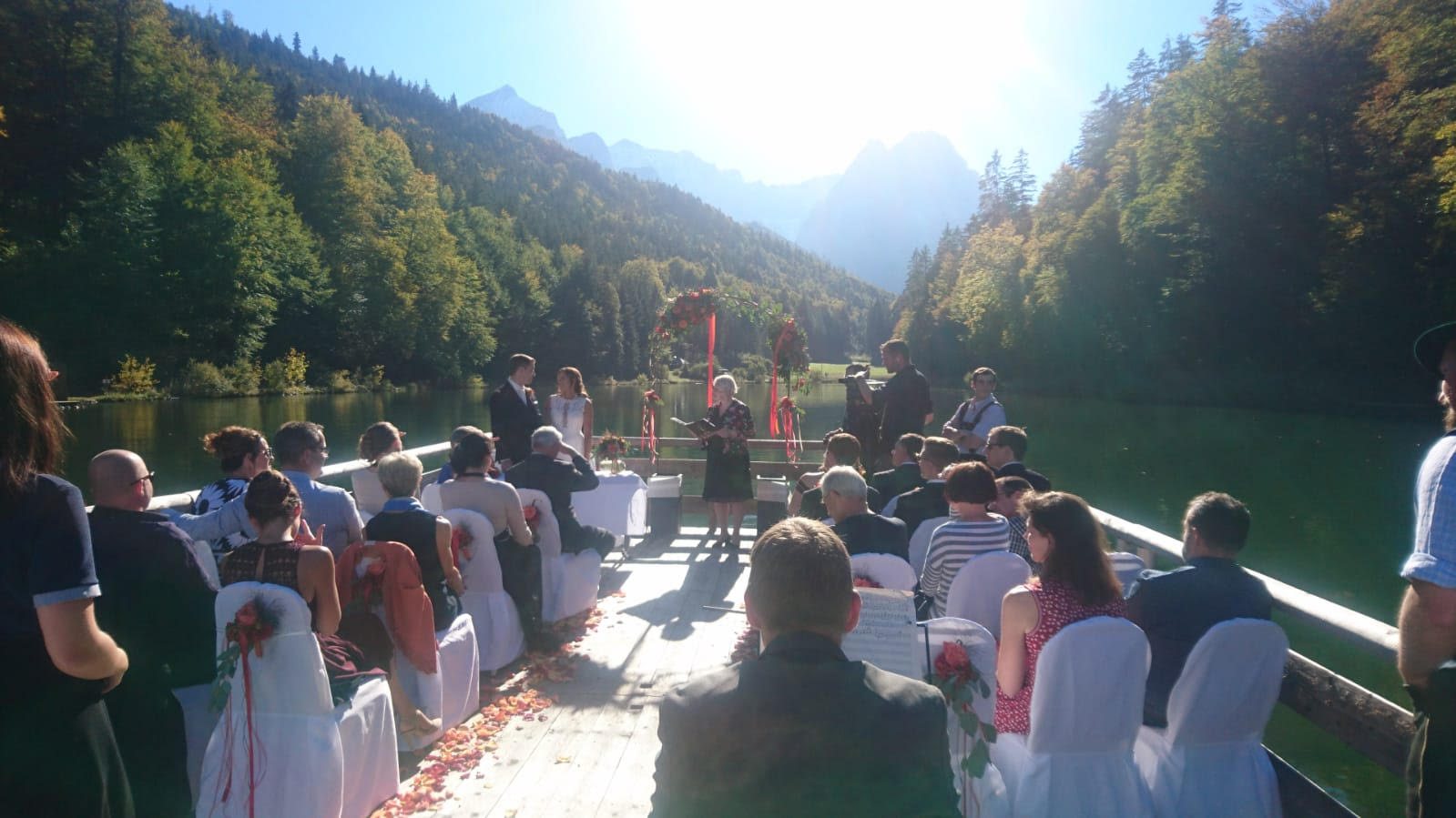 Yvonne Beck Celebrant - outdoor wedding ceremony - lake - alternative wedding - unconventional wedding