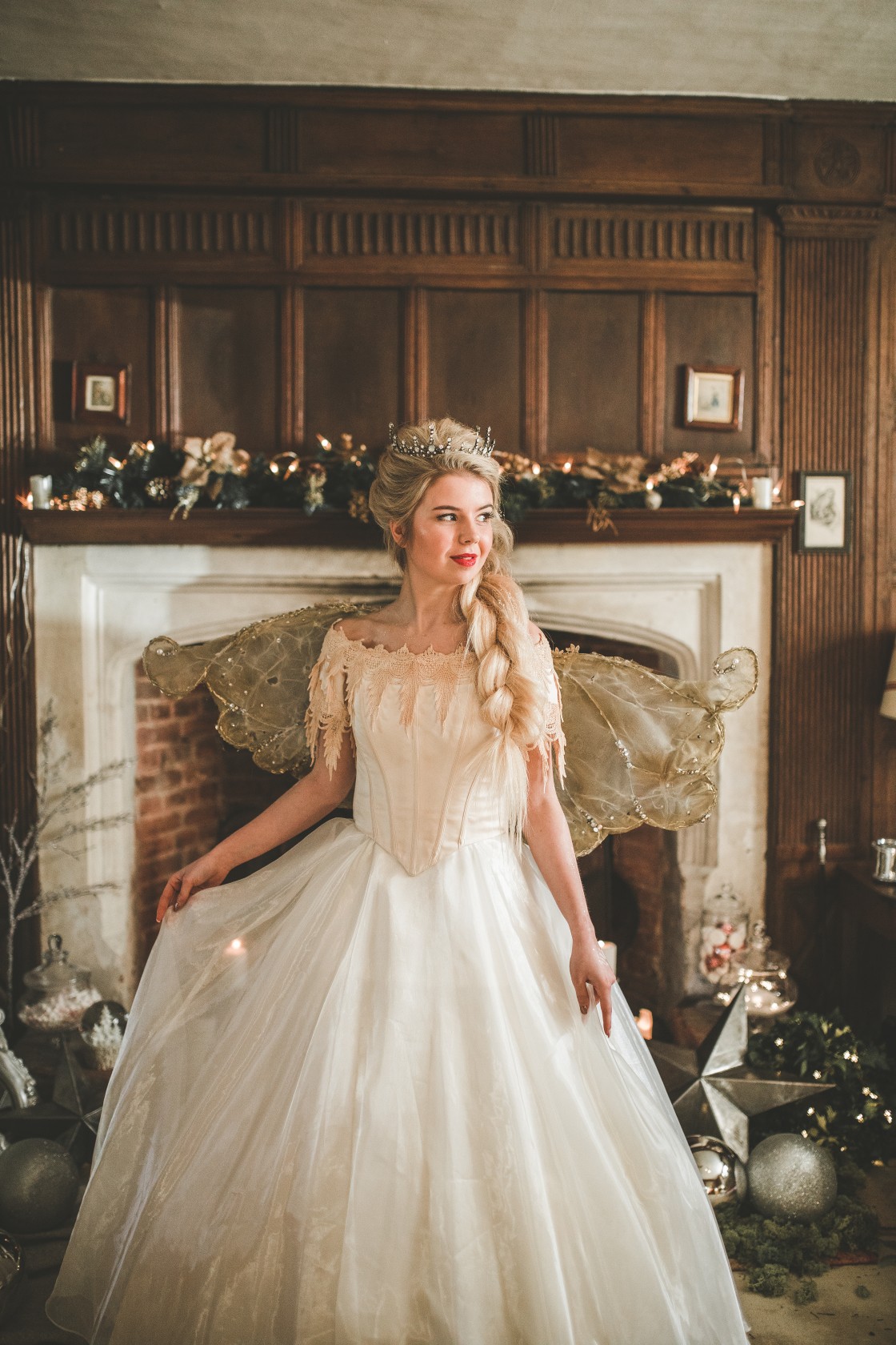 christmas wedding - Victoria Taylor-Christmas Fairy-Laura Beresford Photography- dress (2)