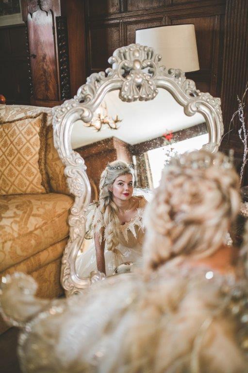 christmas wedding- victoria taylor- laura beresford photography- mirror