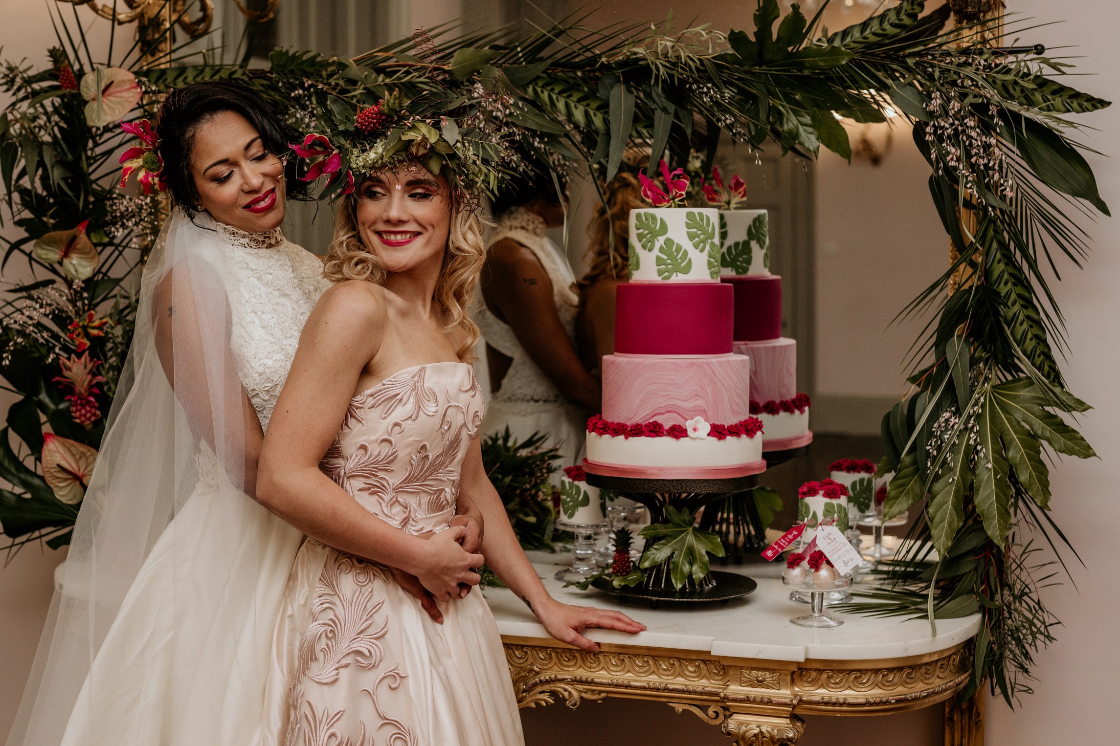 tropical opulence wedding- tropulence- twigs branch photography- unconventional wedding- unique wedding cake- alternative wedding cake