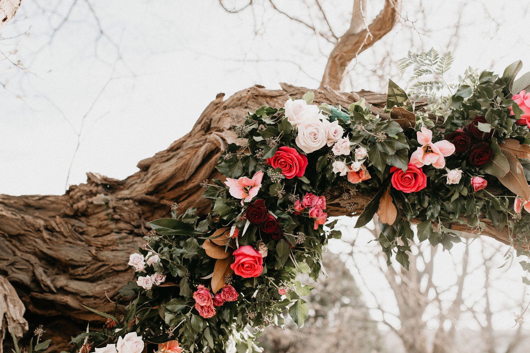 romantic woodland wedding - whimsical wedding- shakespeare wedding- unconventional wedding- unique wedding flowers- wedding roses