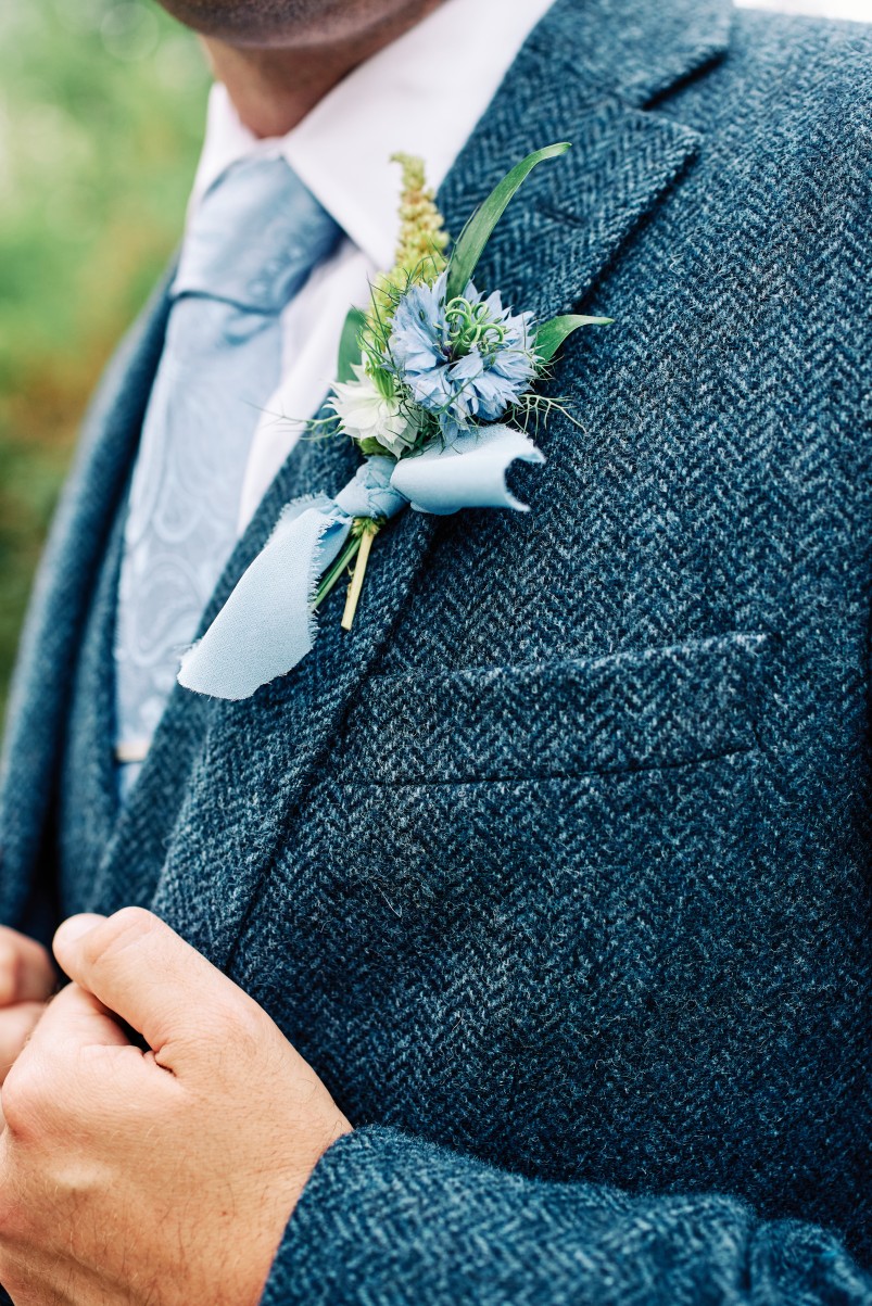 nhs wedding - paramedic wedding - blue and gold wedding - outdoor wedding - micro wedding - surprise wedding - blue wedding buttonhole