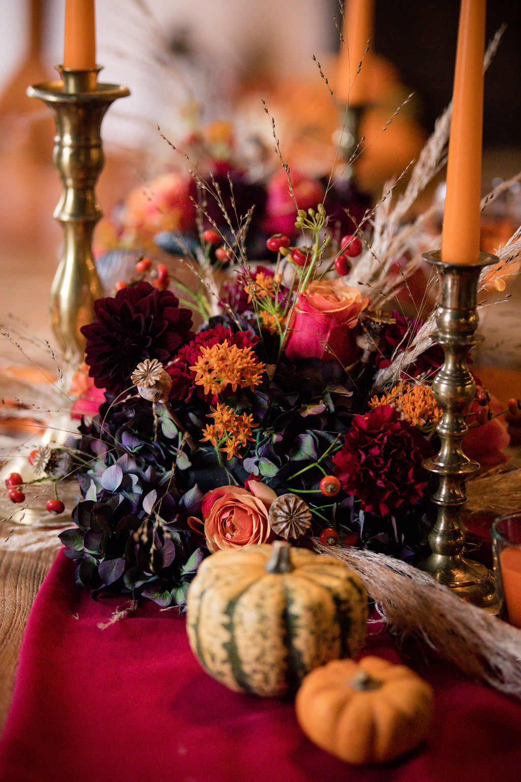 dark autumn wedding - wedding pumpkins - autumn wedding flowers - autumn wedding styling