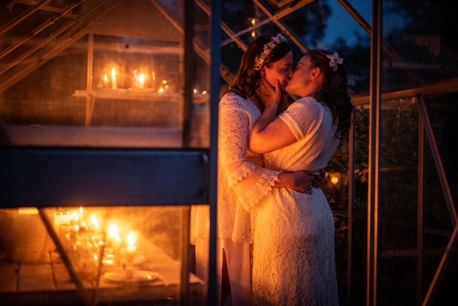 garden micro-wedding - cottagecore wedding - simple elopement - romantic garden wedding - small wedding inspiration - greenhouse wedding photoshoot