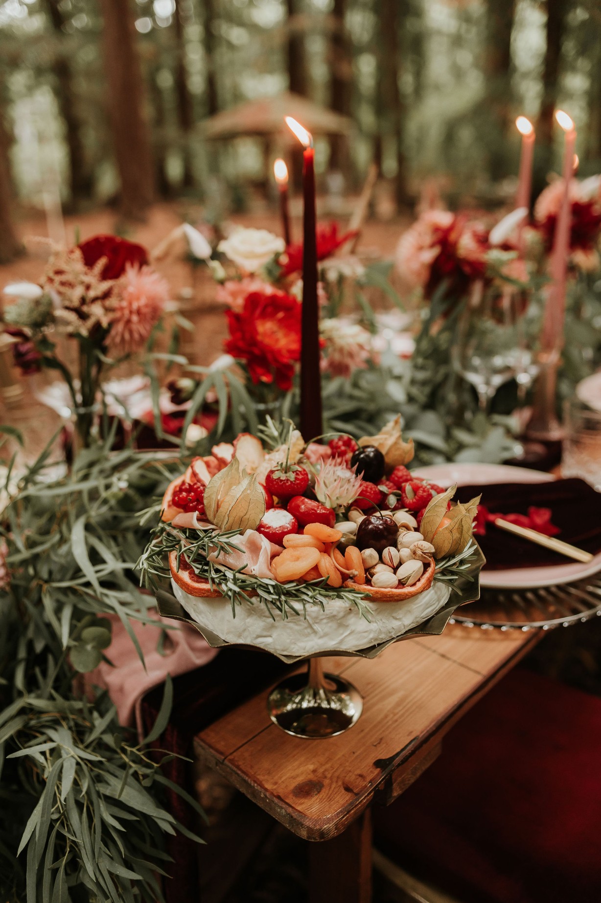 modern woodland wedding - wedding grazing table - autumn wedding colour scheme