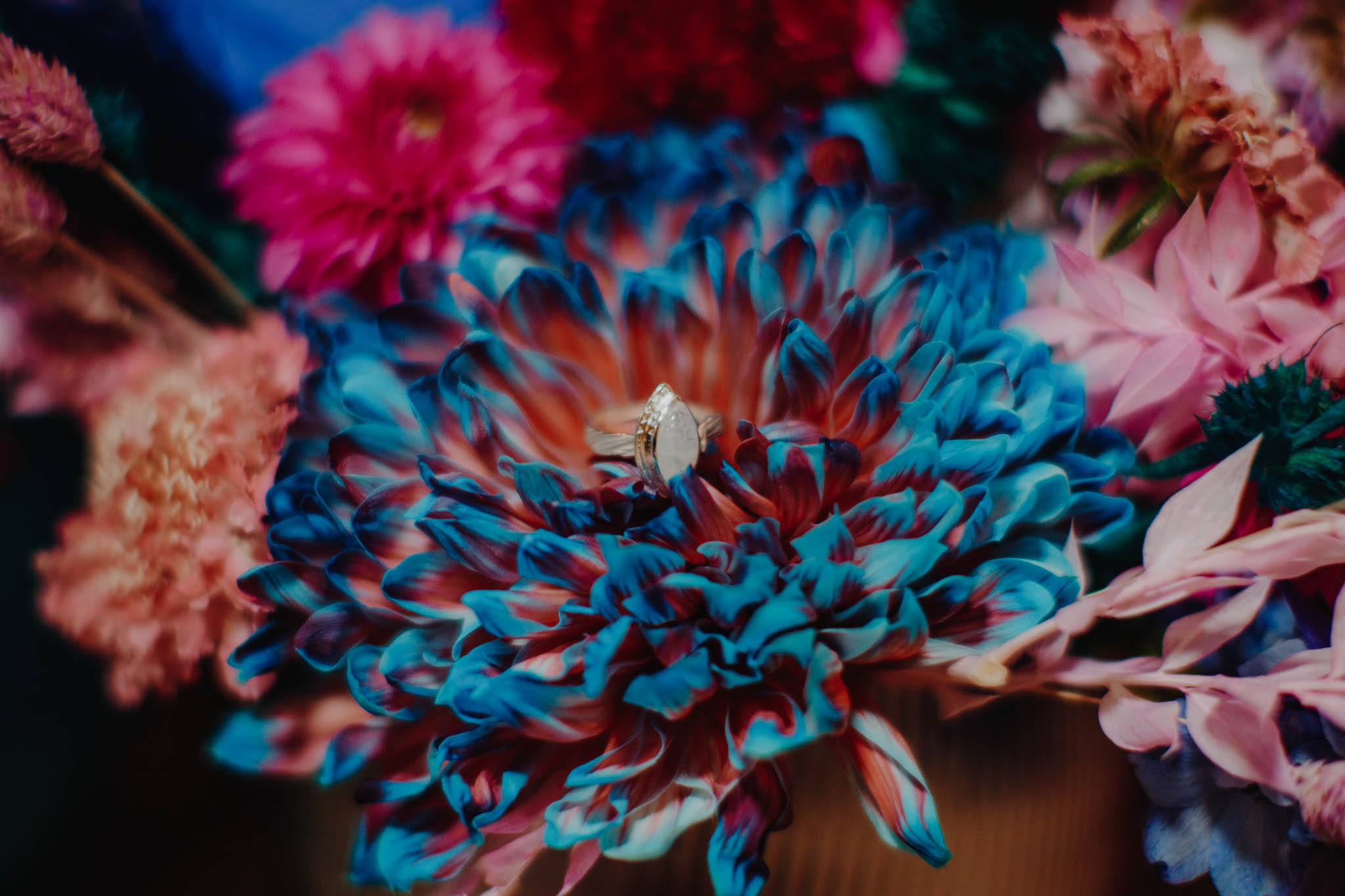 unique wedding ring - unique bridal accessories - colourful wedding flowers