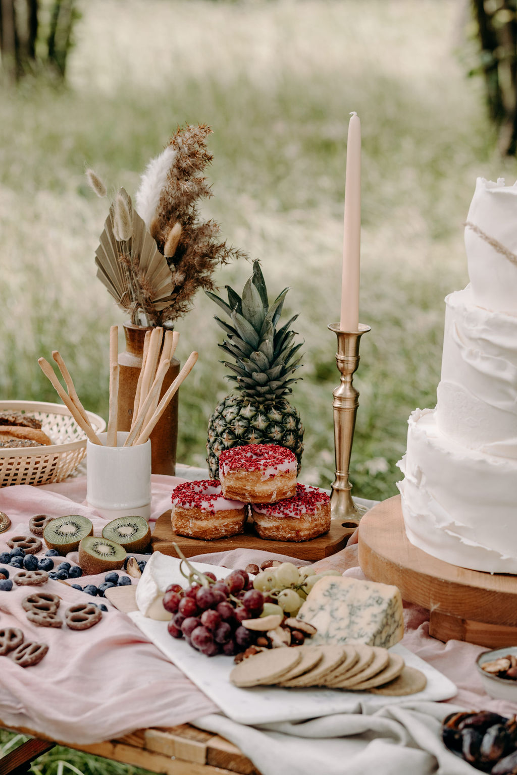 boho wedding ideas - bohemian micro wedding - wedding grazing table - wedding desert table