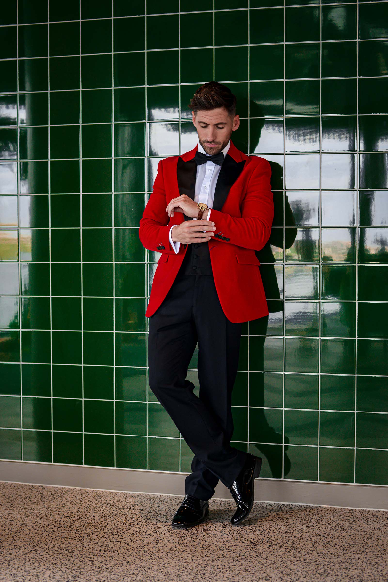 alternative luxe wedding - slytherin wedding - gothic wedding - alternative wedding - red grooms suit - alternative groomswear
