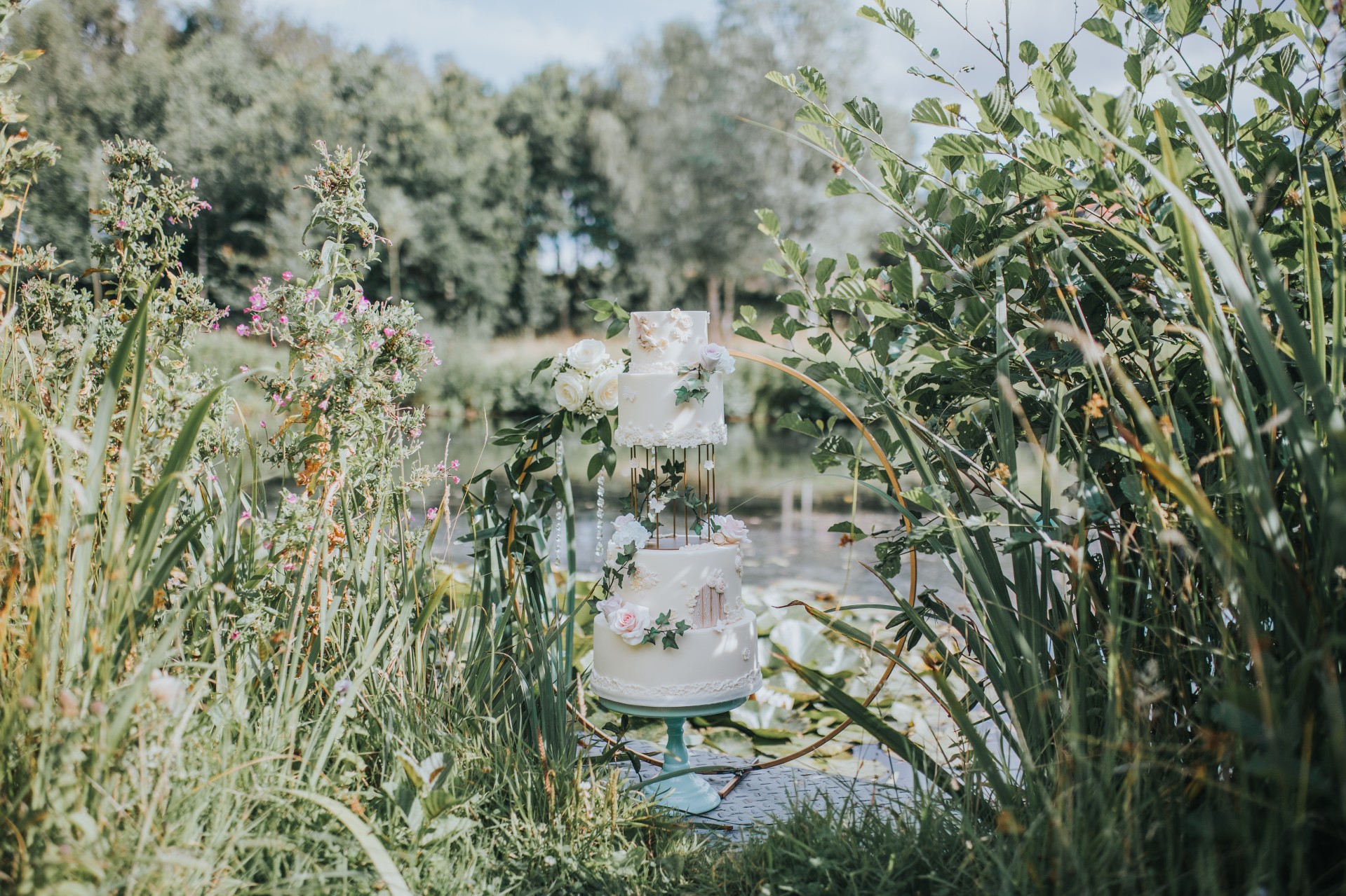 fairy wedding - whimsical wedding - magical wedding - elegant wedding dress - fairytale wedding cake - floating tier wedding cake