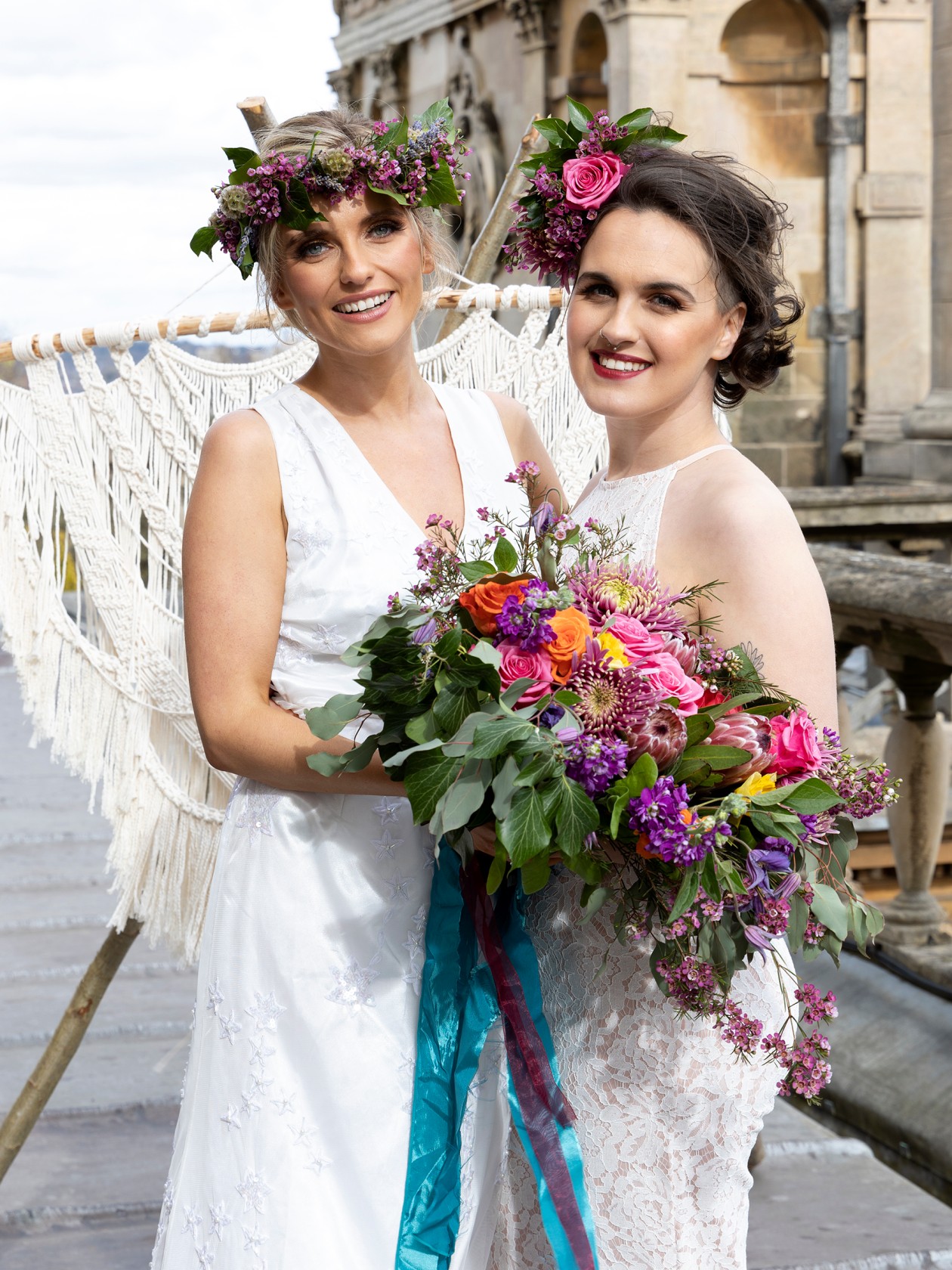 modern boho wedding, boho micro wedding, colourful wedding, macrame wedding backdrop, colourful wedding flowers, bridal headpieces