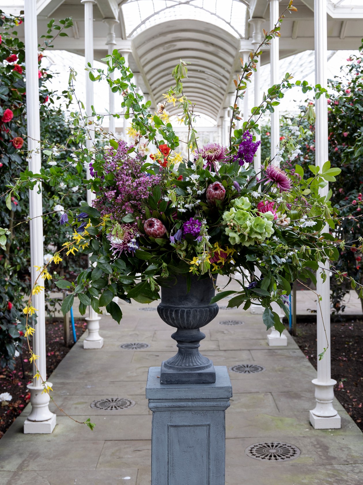 bold wedding flowers - colourful wedding flowers - statement wedding flowers