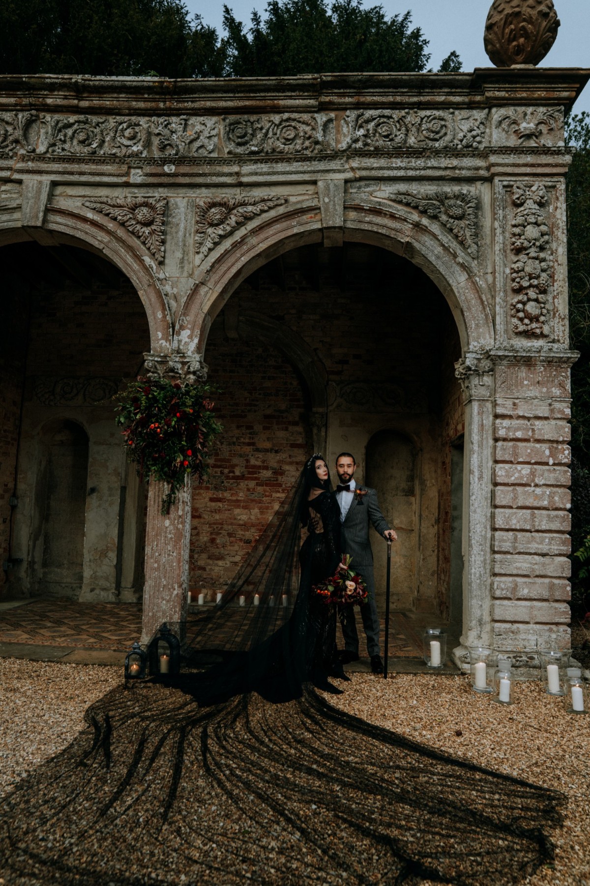 halloween wedding - addams family wedding - gomez and morticia halloween wedding - gothic wedding theme - long black veil