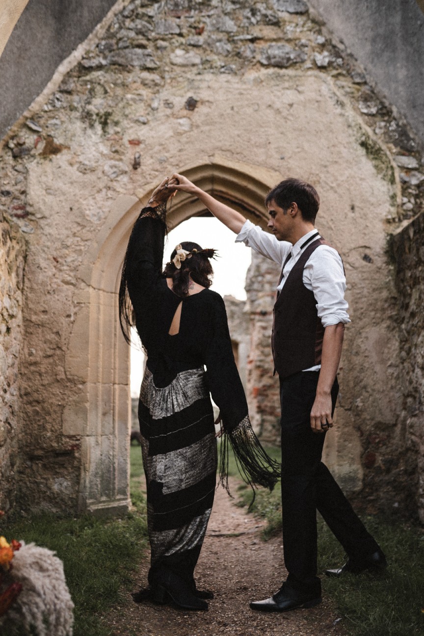 autumn elopement wedding - couple dancing 2