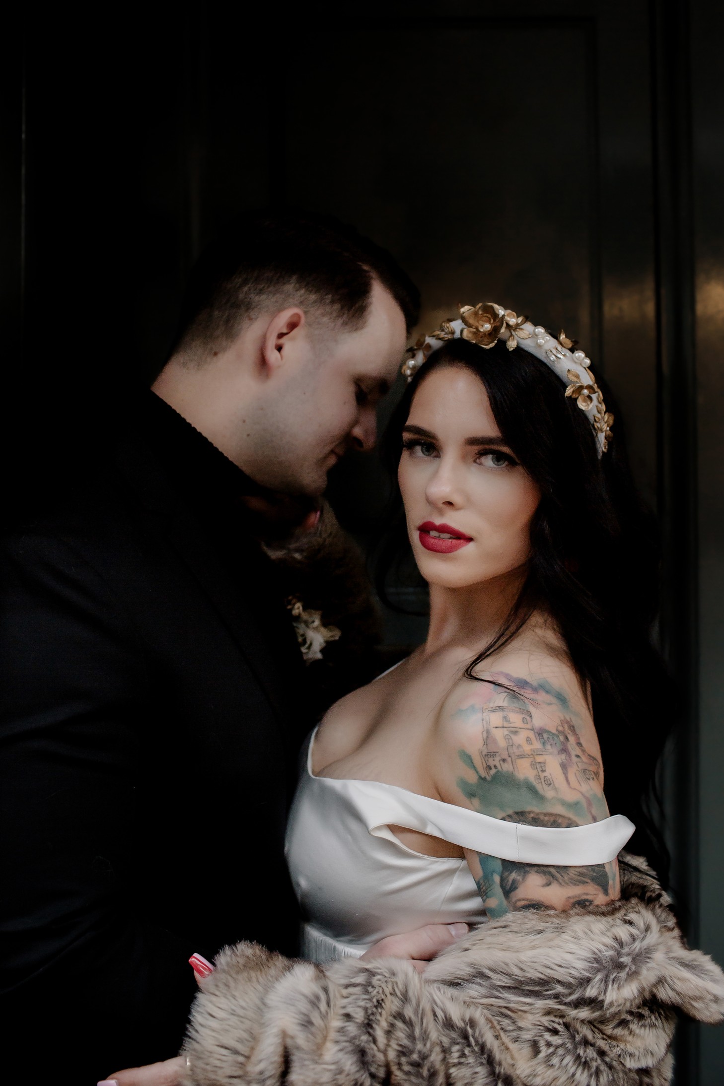 winter wedding in Cambridge - city elopement - winter elopement - urban wedding ideas