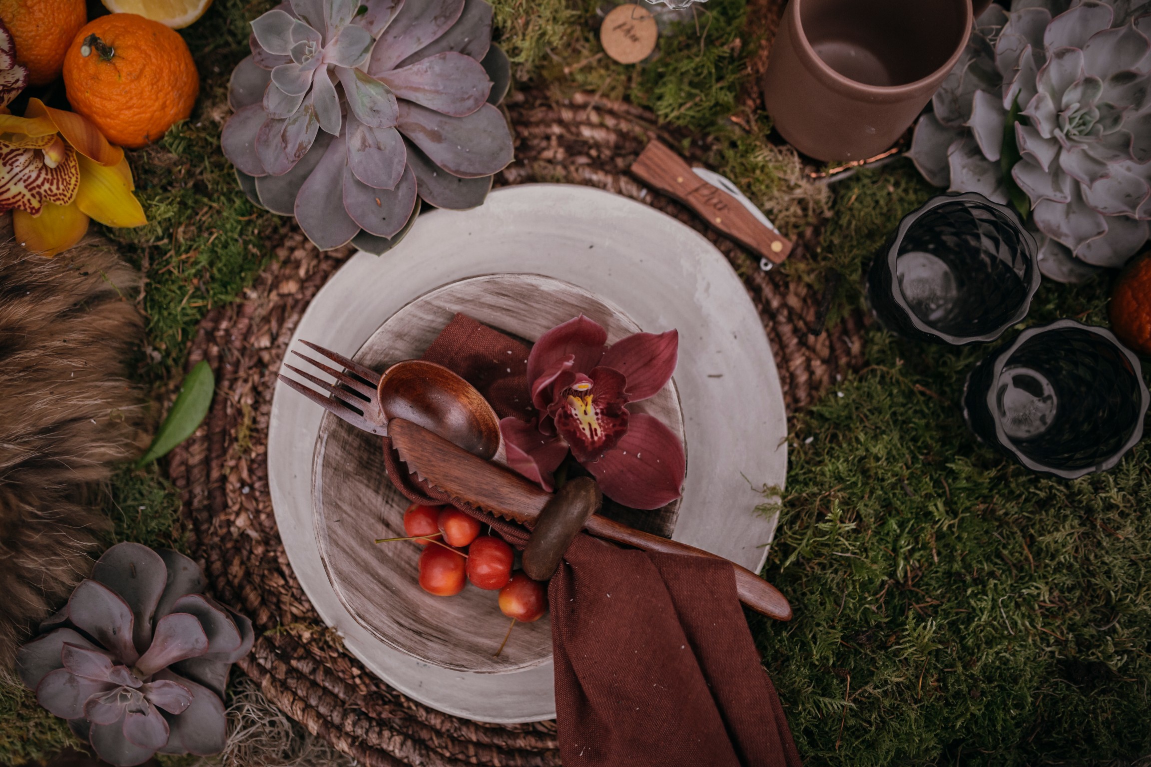 bohemian forest wedding - outdoor wedding table styling