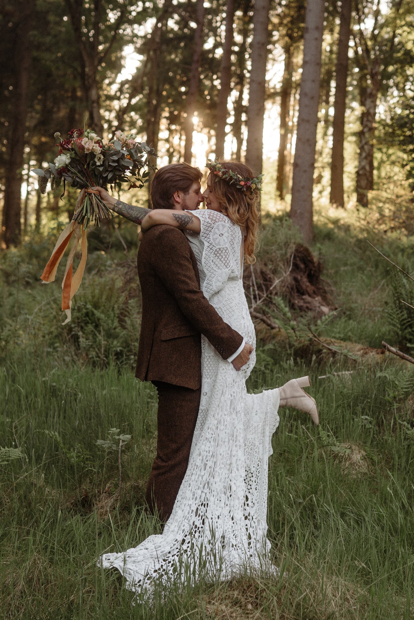 fleetwood mac inspired wedding - forest wedding inspiration - bohemian outdoor wedding - lace wedding dress