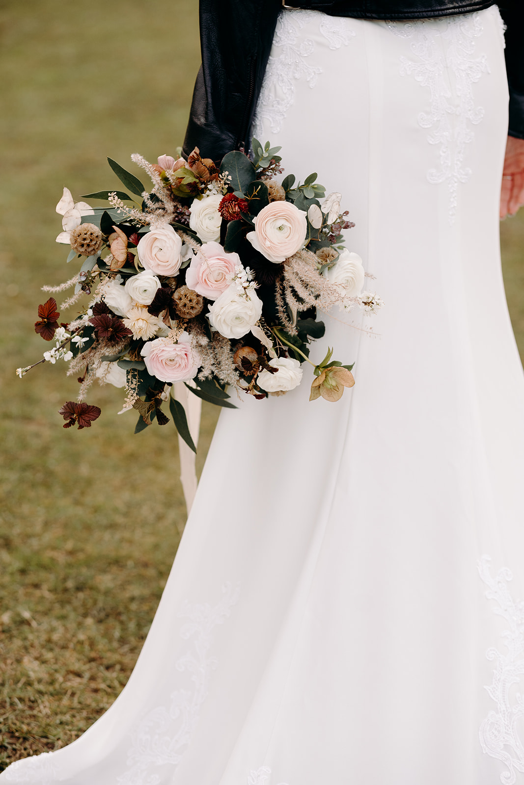 eco wedding bouquet - unique wedding flowers - unconventional wedding