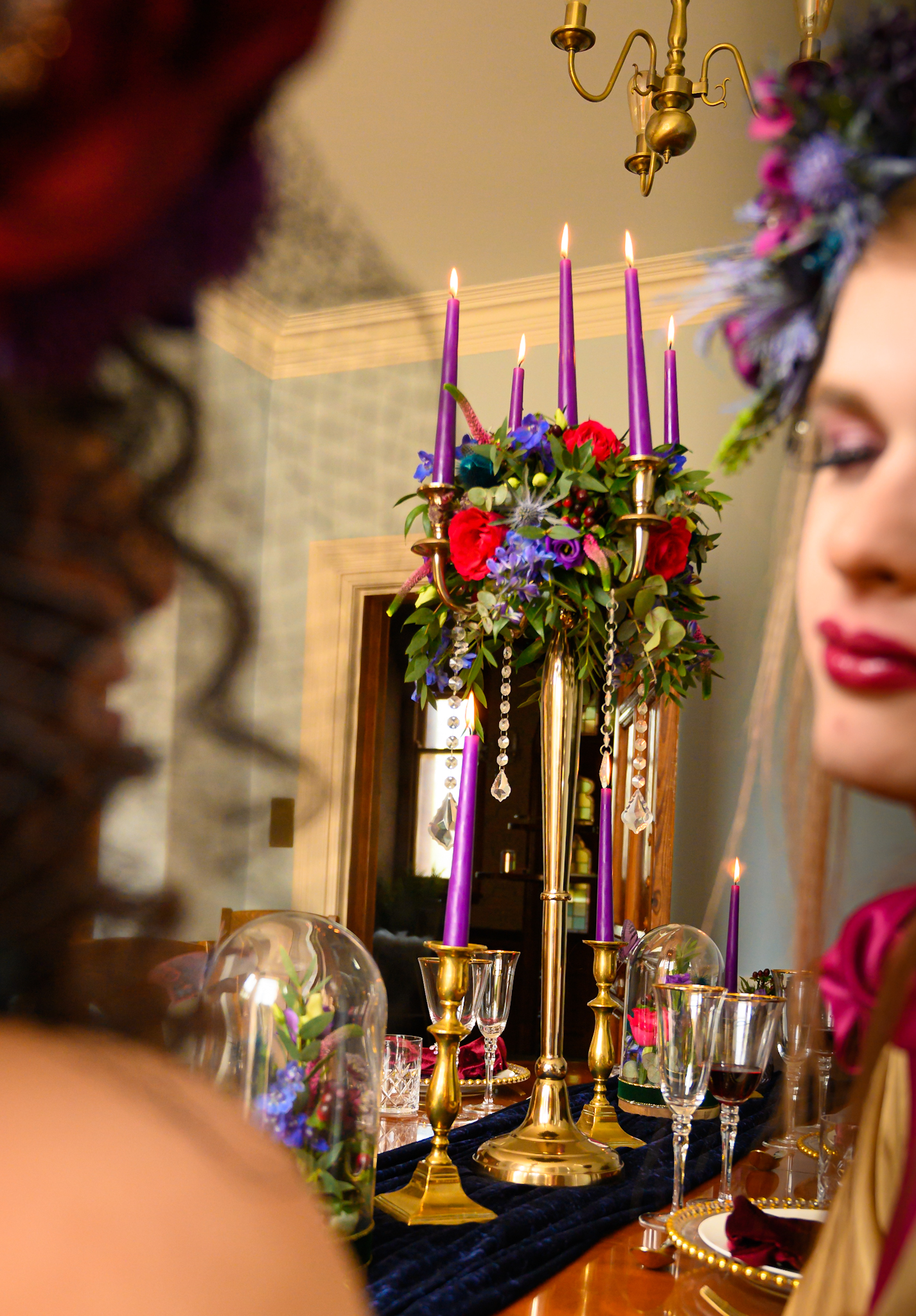 bold candle centrepiece - colourful wedding decor