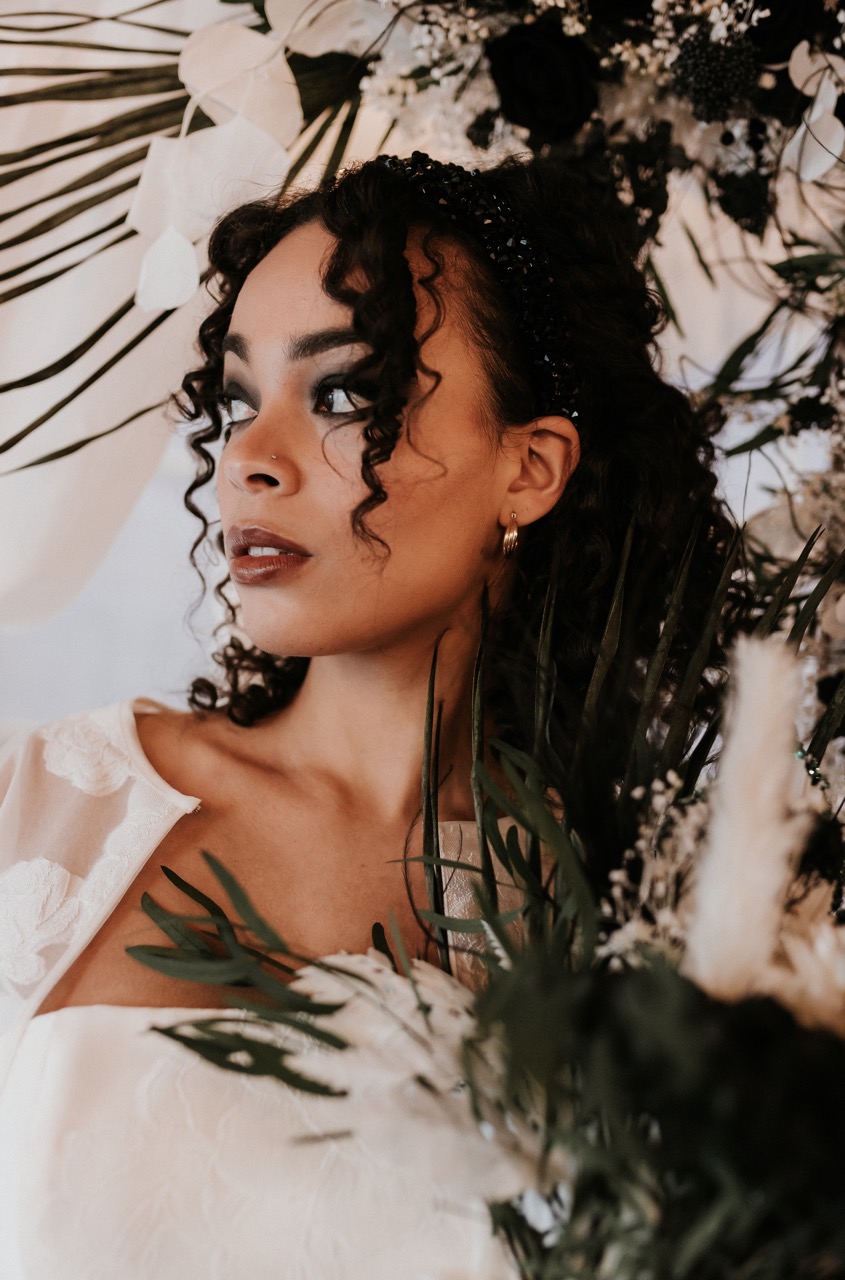 monochrome wedding shoot with grungy bridal makeup and modern florals