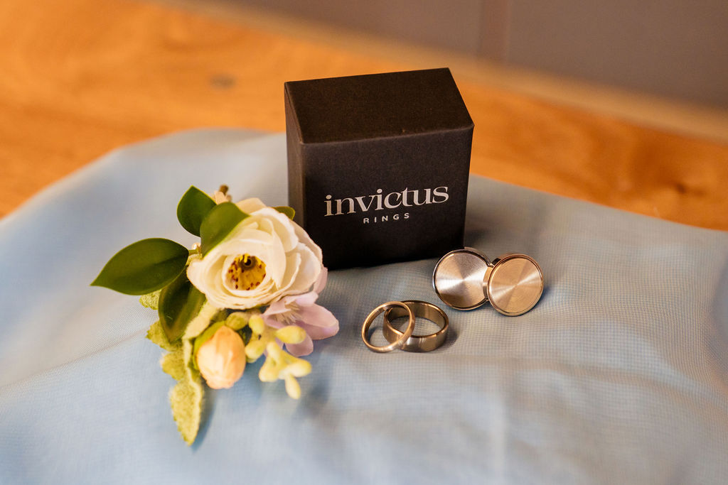 handmade titanium wedding rings and cufflinks for creative wedding
