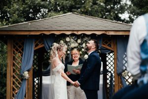 Jennifer Bruce Celebrant - Kathryn Rain Photo