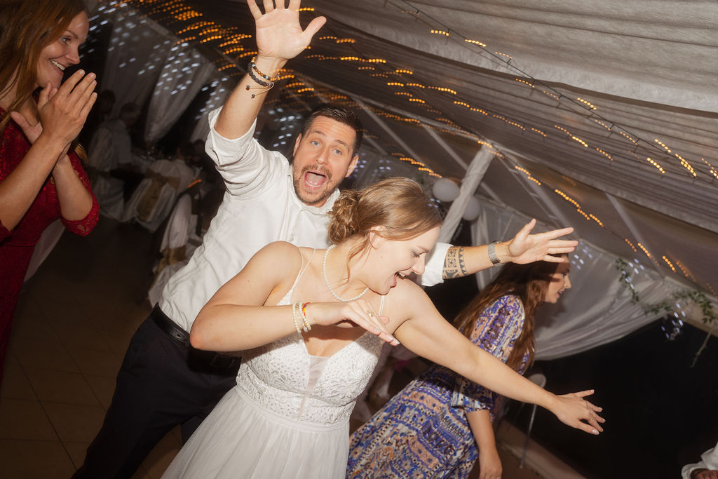 image of alternative newlywed couple, taken by destination wedding photographer paulina hindy photography in italy and austria