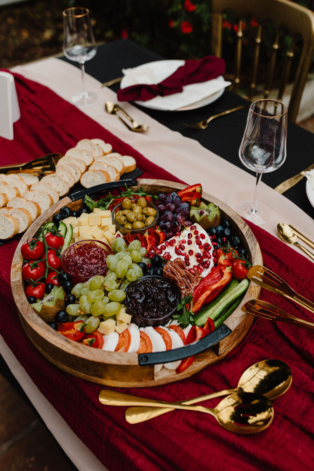 couple wedding breakfast grazing platter